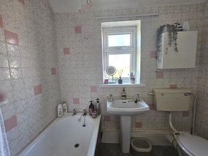 Photo 1- click for photo gallery